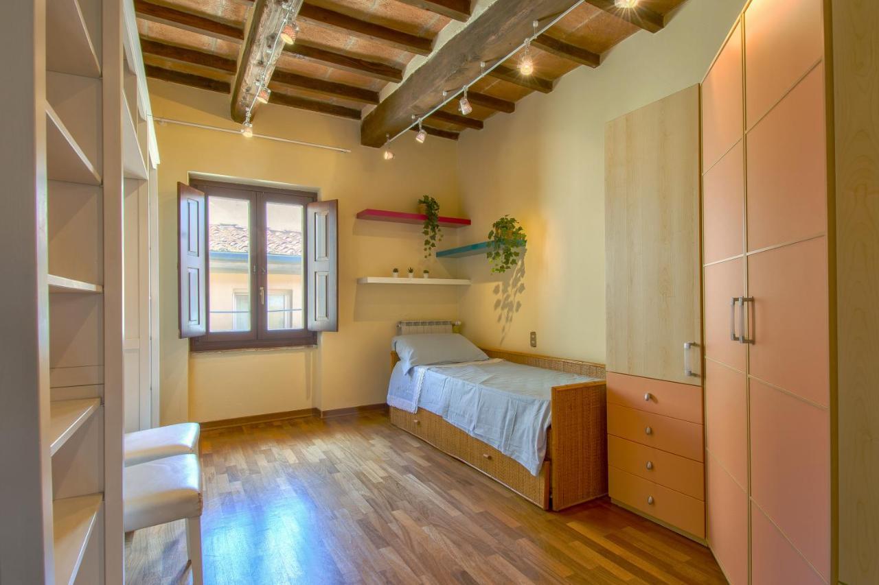 Sulla Sala Apartment *